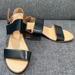 NWOT Black Heeled Sandals